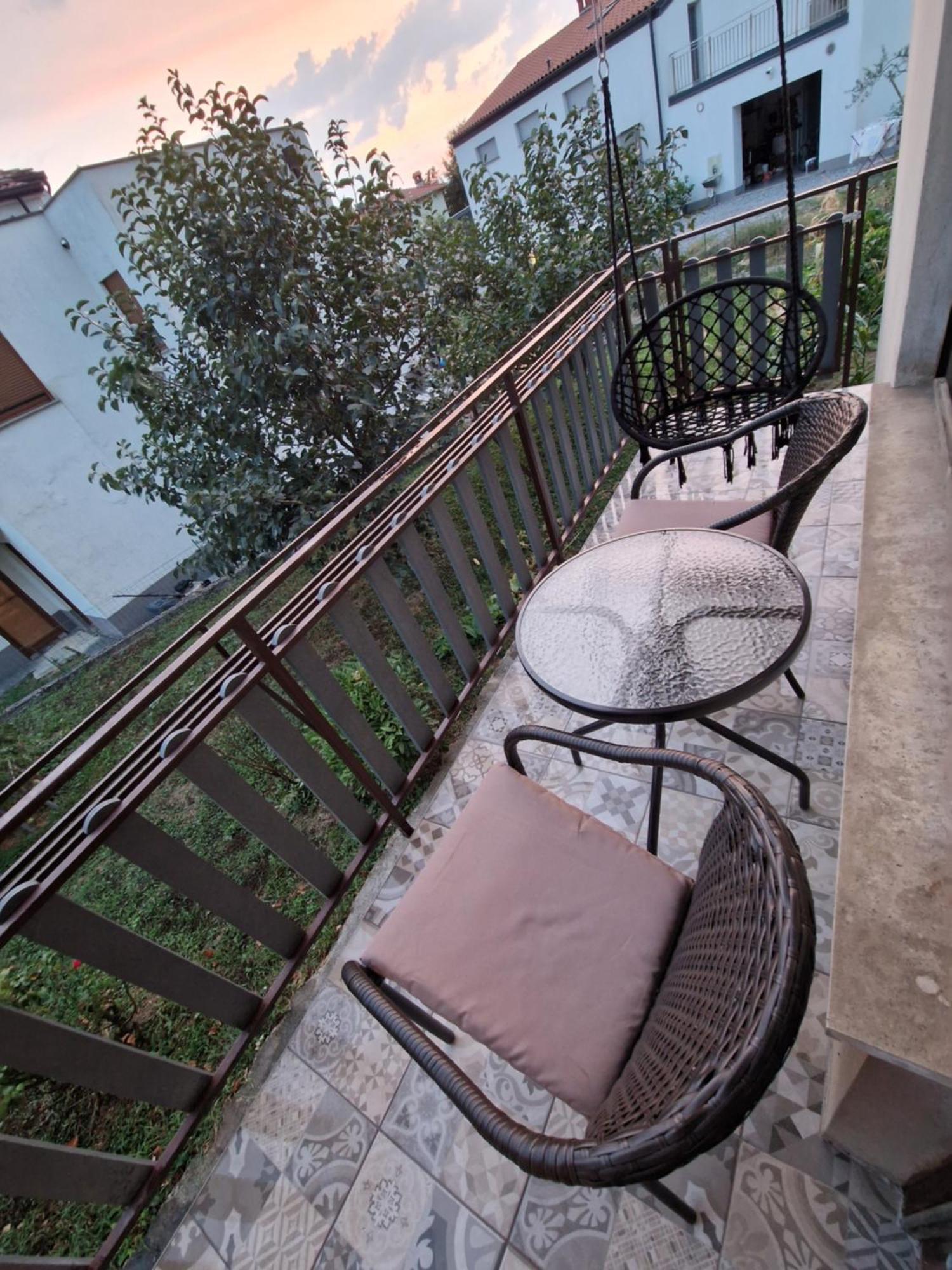Apartma-Sobe Lejla Vipava Exterior photo